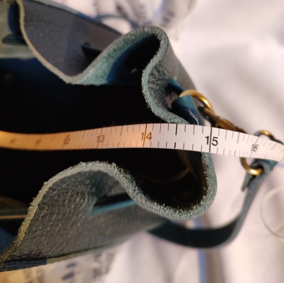 PLG Lagoon/Harbor Nest Bucket Bag - Picture 6 of 12